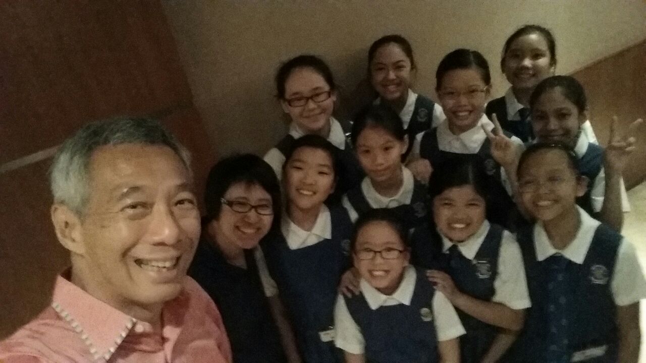 JoySG50 School CHIJ Kellock with Prime Minister Lee Hsien Loong